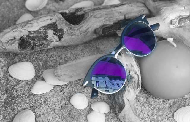 111+ Catchy Sunglasses Captions For All Social Media - BeNextBrand